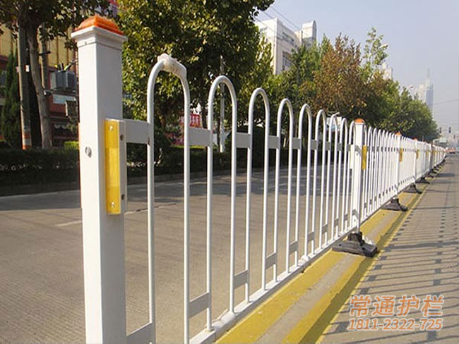 两种常州市政道路护栏的分类