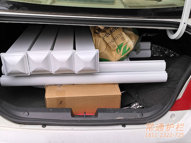 常州市政护栏样品发货